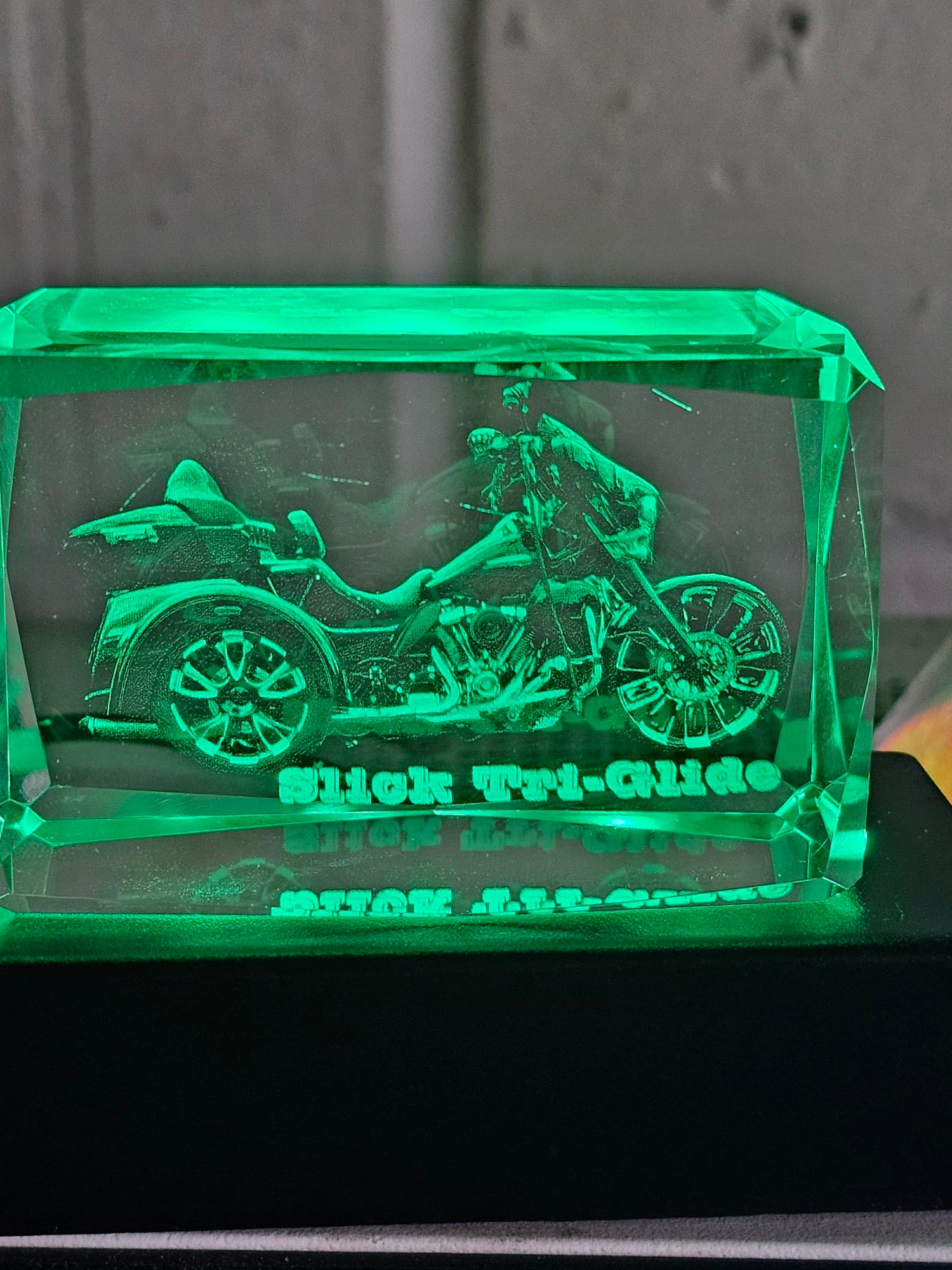 3D Engraved K9 crystals