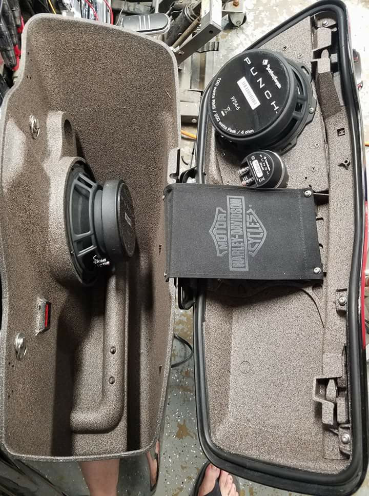 Speed Rings 8" with Horn Inside Mount 98-current